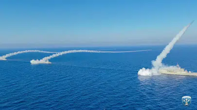 Yunanistan Deniz Kuvvetleri'nden Güney İyon Denizi'nde Tatbikat