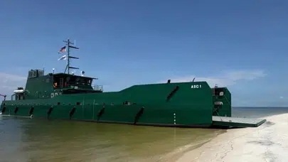 ABD Deniz Piyadeleri İlk Yardımcı Su Üstü Aracını Tanıttı