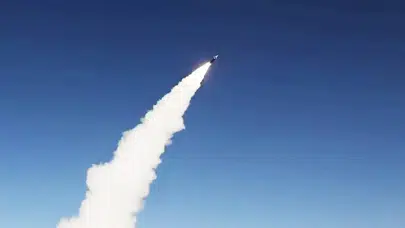 Yemen'de Husilerden Marib'e Füze Salgını
