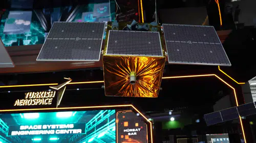 TUSAŞ'ın Yeni Kamikaze İHA'sı AYAZ Tanıtıldı