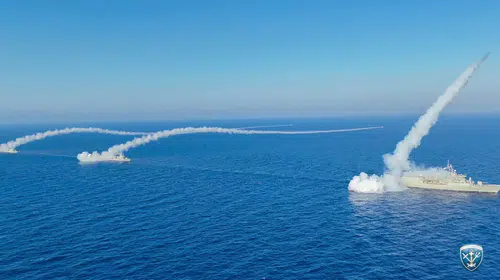 Yunanistan Deniz Kuvvetleri'nden Güney İyon Denizi'nde Tatbikat