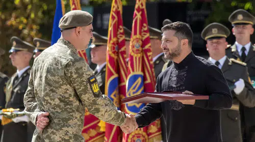 Ukrayna Komutanı Cesaretiyle Göz Doldurdu