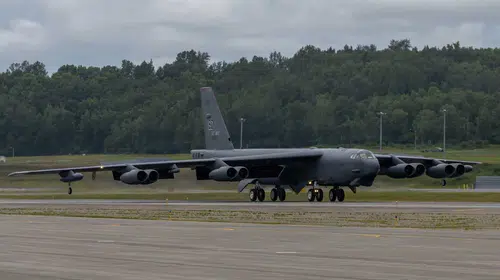 ABD, 70 Yıllık B-52'yi Geleceğe Taşıyor