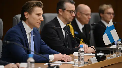 Finlandiya Savunma Bakanı Yeni Zelanda'da
