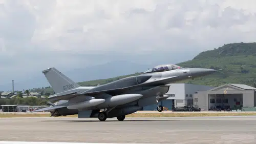 Tayvan Yeni F-16'larını Teslim Aldı