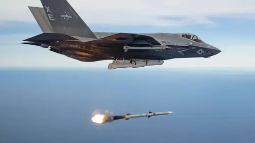 Yunanistan F-35'lere İnsansız Hava Araçları Ekliyor