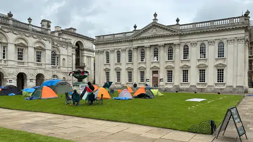 Cambridge Üniversitesi'nden Tartışmalı Yatırım Kararı