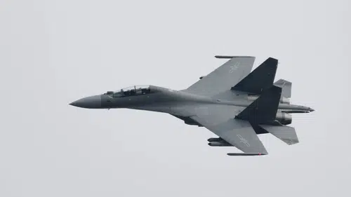 Hava Savaşında İki Dev: J-16 ve Rafale