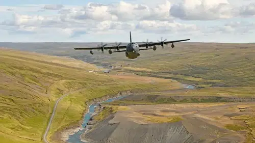 NATO, İzlanda'da Lojistik Kapasitesini Genişletiyor