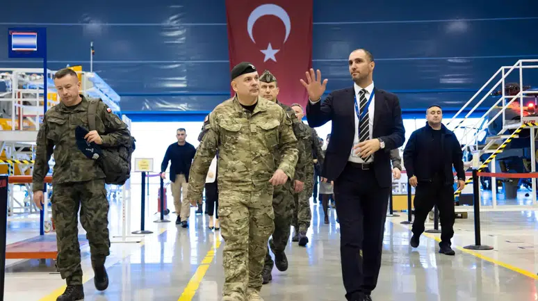 Polonya Genelkurmay Başkanı Türkiye'de